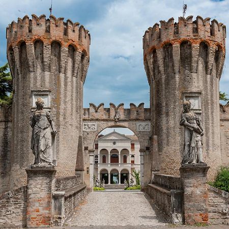 Castello Di Roncade Guest House Exterior photo